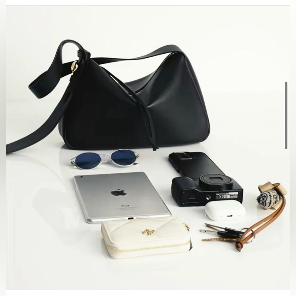 Authentic Tory Burch ROMY Black Shoulder Bag - Picture 10 of 16